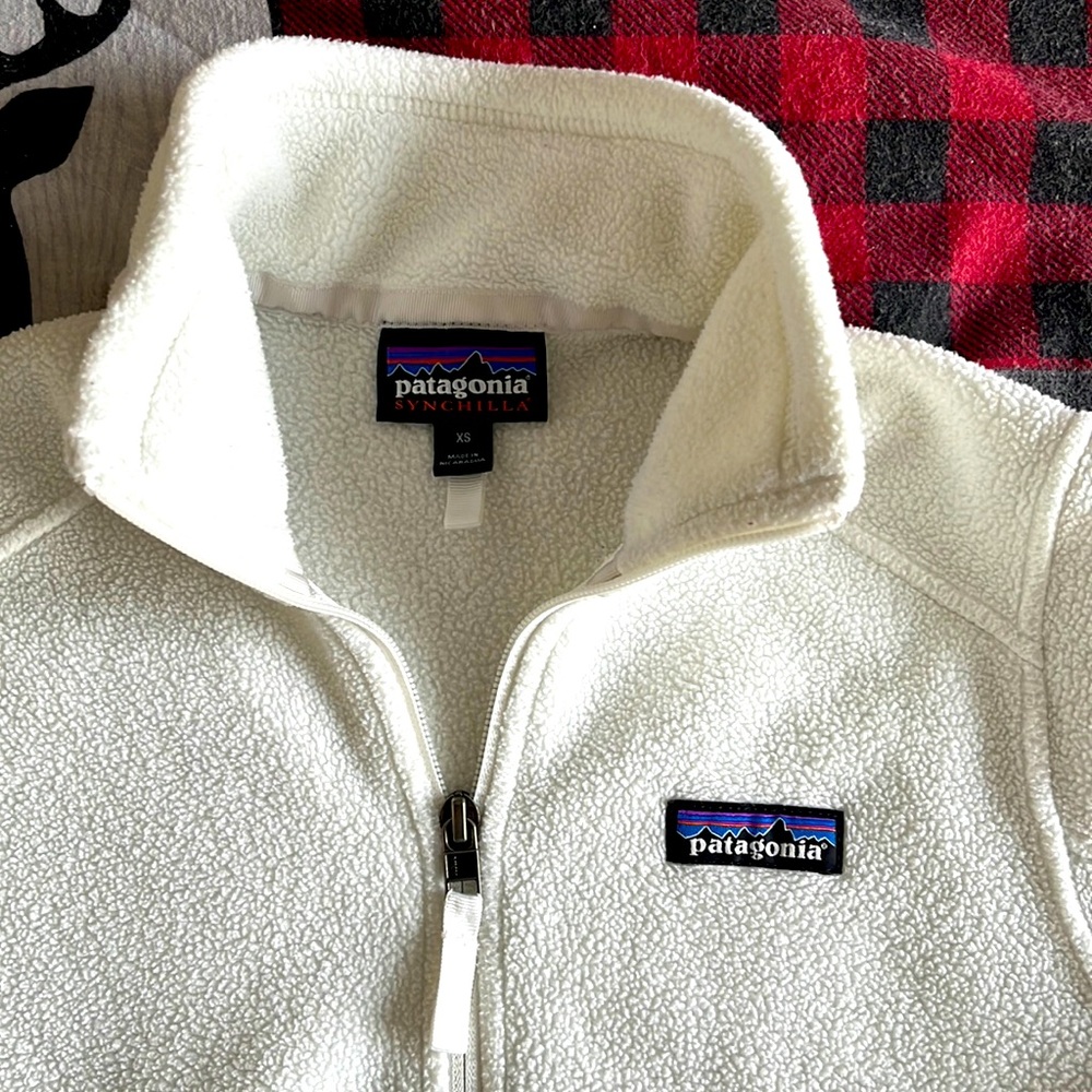 Patagonia white half zip fleece pullover